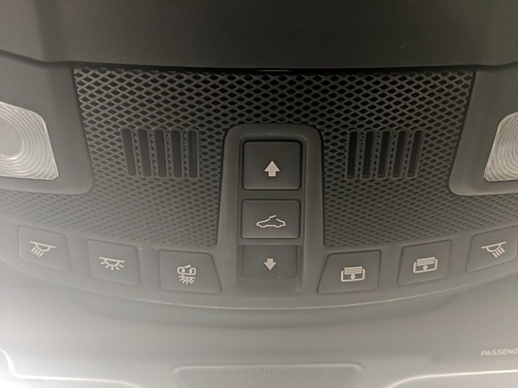 Certified 2023 Lincoln Nautilus Reserve image 28