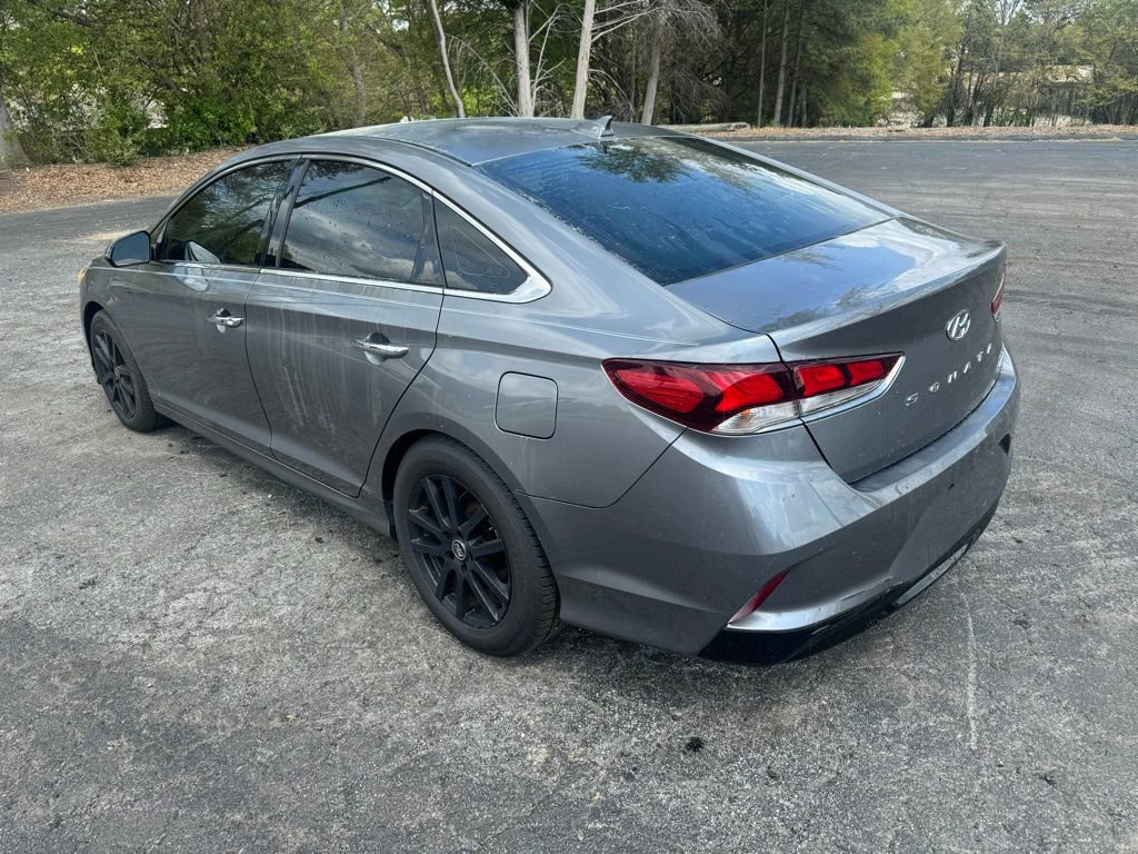 Used 2018 Hyundai Sonata Limited image 3