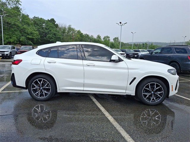 Used 2025 BMW X4 xDrive30i w/ Premium Package image 25