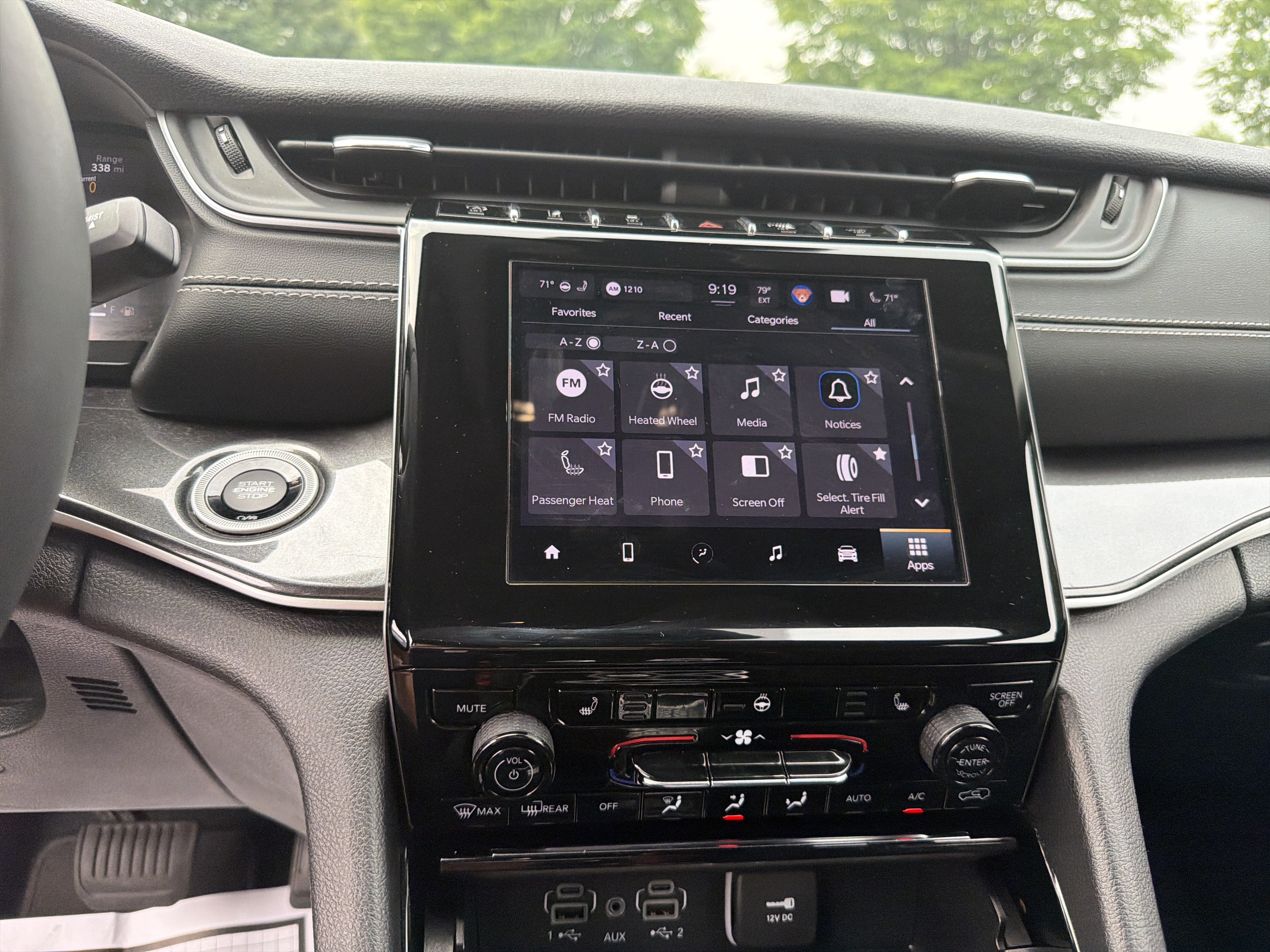Certified 2023 Jeep Grand Cherokee Laredo w/ Luxury Tech Group I AWD/4WD image 30