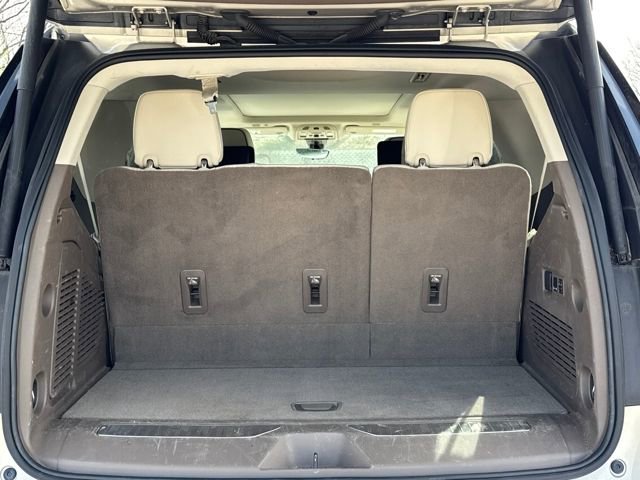 Used 2021 GMC Yukon Denali w/ Denali Premium Package image 13