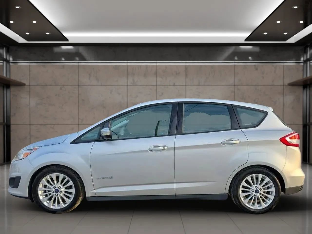 Used 2017 Ford C-MAX SE image 4