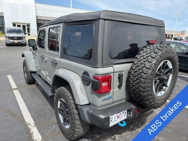Used 2021 Jeep Wrangler Unlimited Sahara w/ Cold Weather Group AWD/4WD image 8