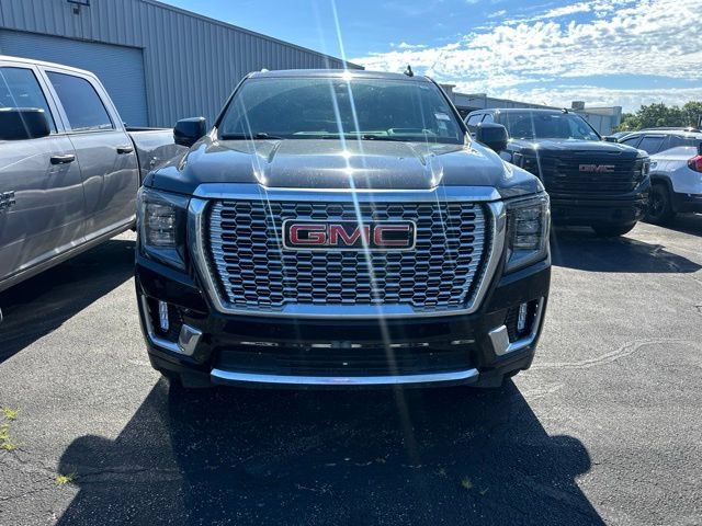 Used 2022 GMC Yukon XL Denali AWD/4WD image 18