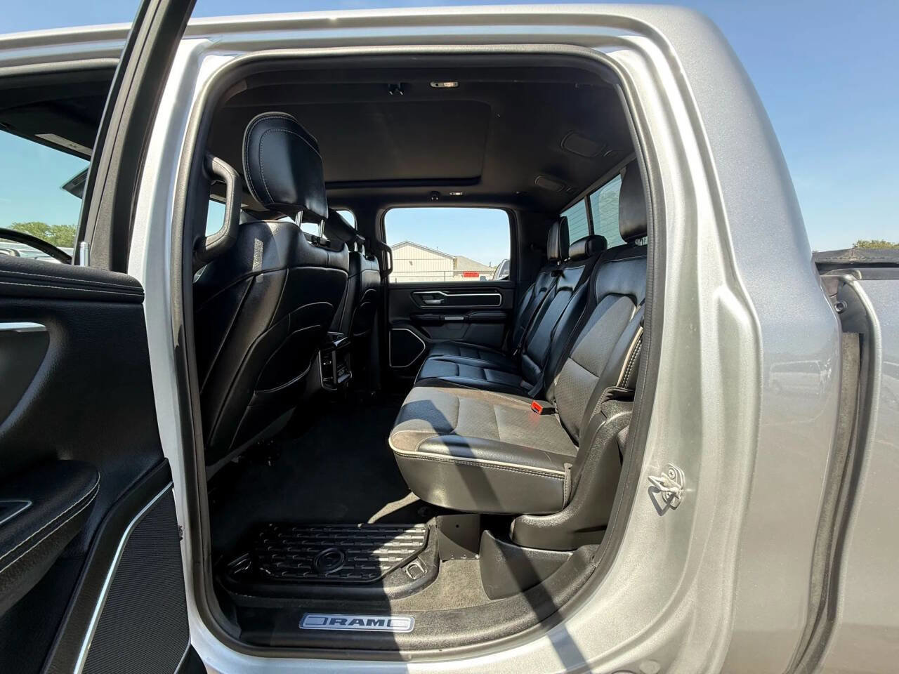 Used 2020 RAM 1500 Laramie image 11