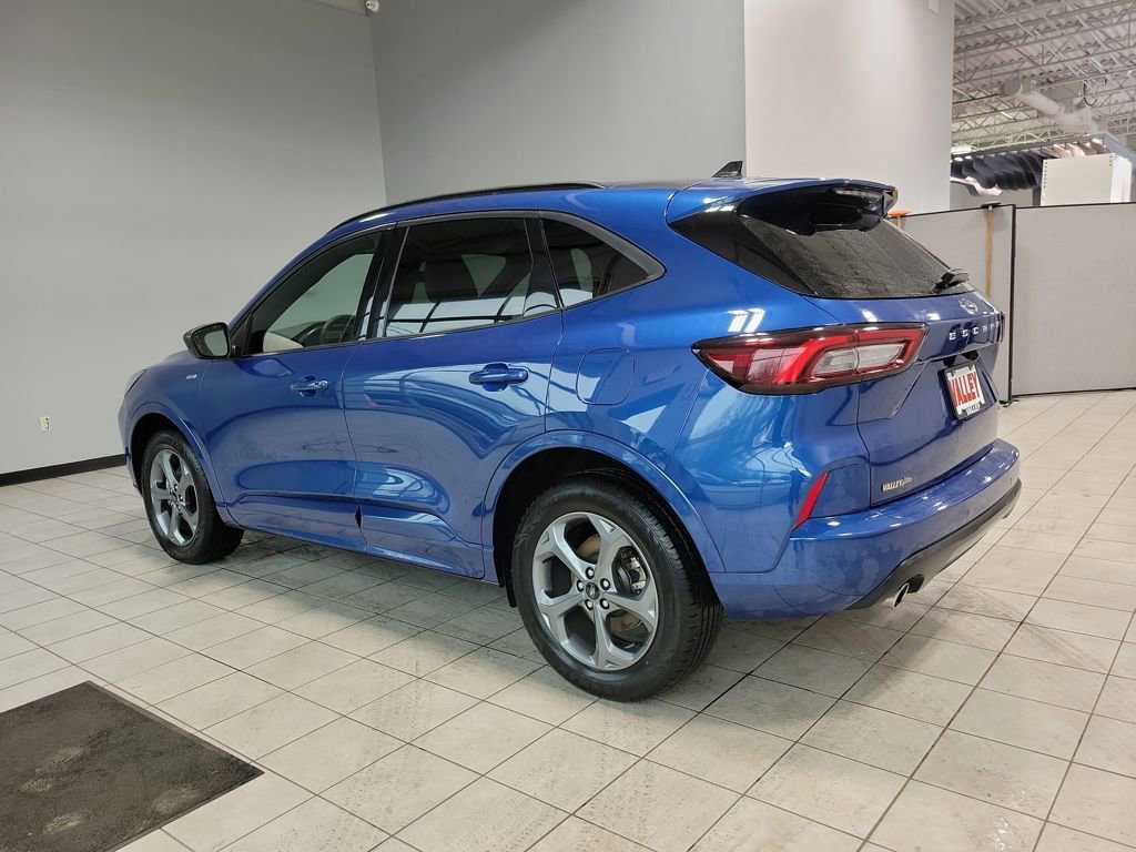 Used 2023 Ford Escape ST-Line w/ Tech Pack #1 video 2