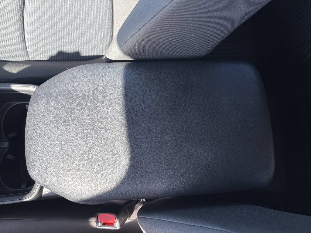 Used 2023 Toyota RAV4 LE FWD image 24