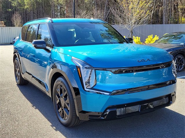 New 2026 Kia EV9 Land w/ Nightfall Edition Package image 3