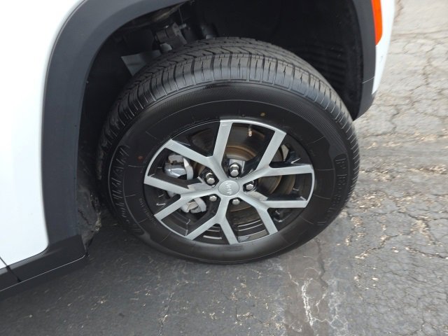 Used 2024 Jeep Grand Cherokee L Limited w/ Luxury Tech Group II image 68