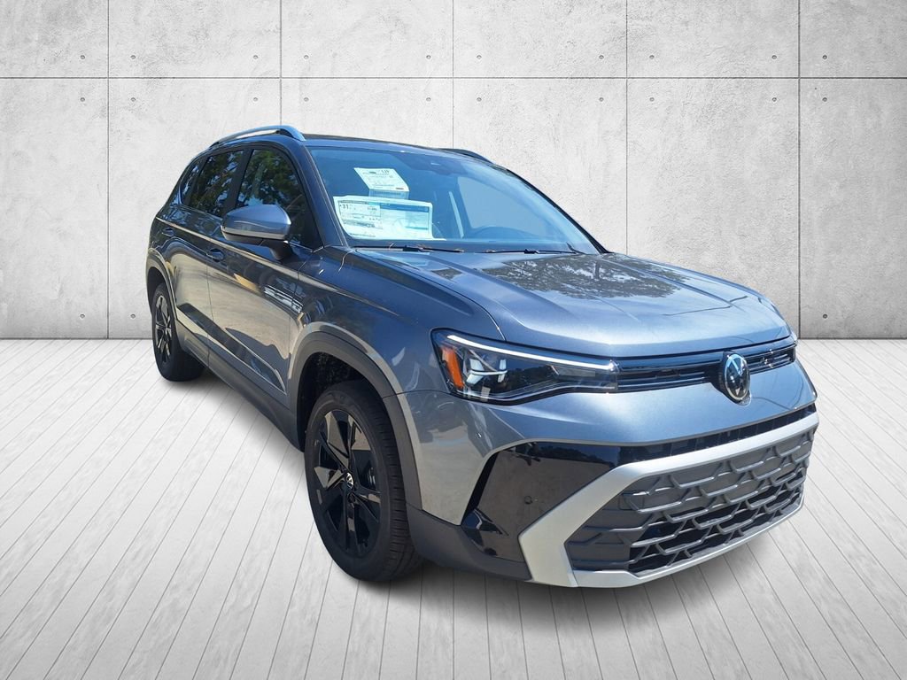 Used 2025 Volkswagen Taos SE FWD image 7