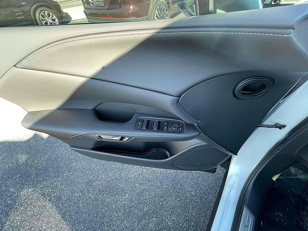 Certified 2025 Lexus RX 350 Premium Plus image 17