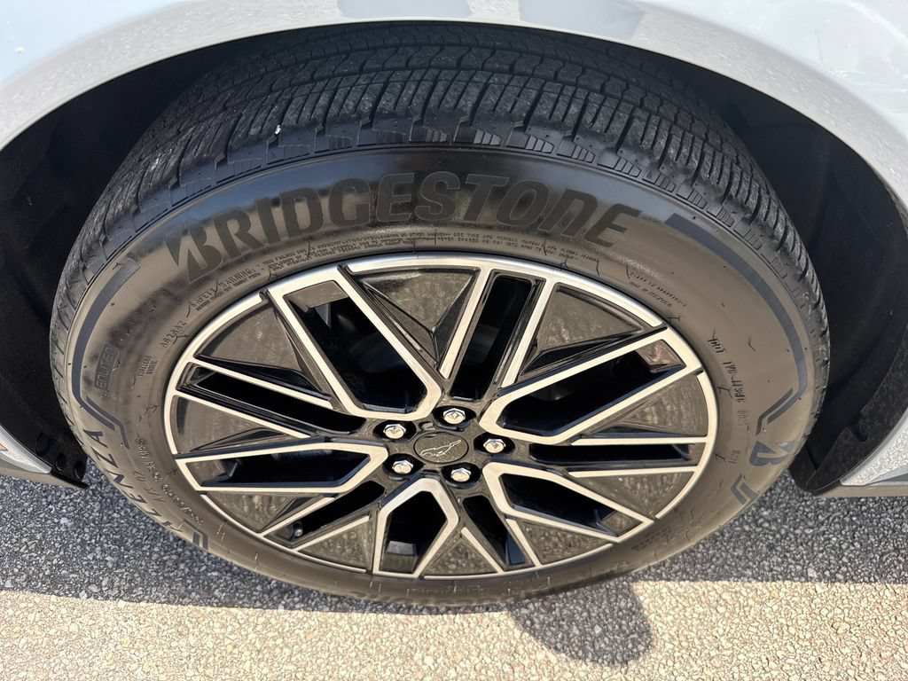Used 2025 Ford Mustang Mach-E Premium RWD image 12
