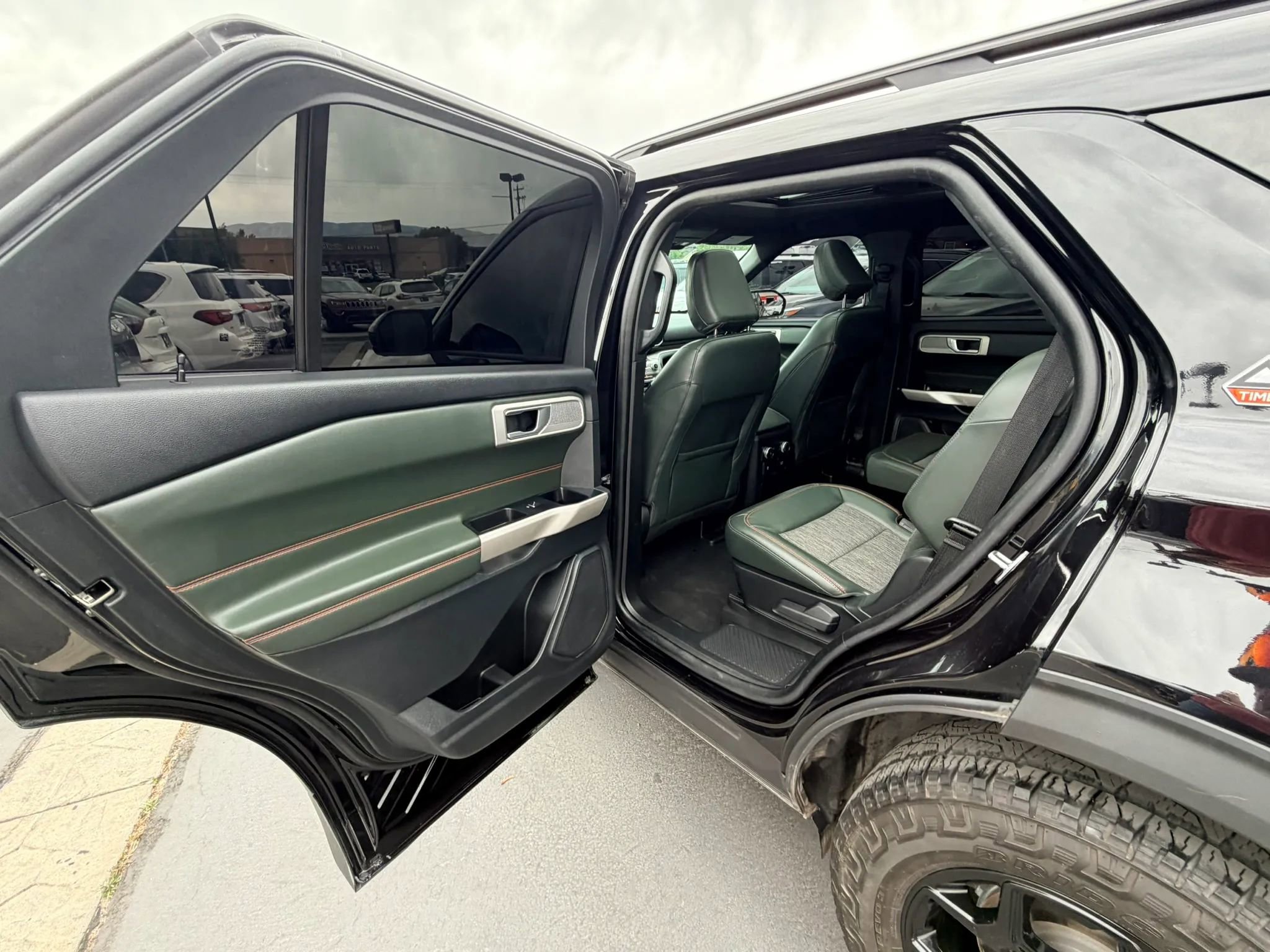 Used 2023 Ford Explorer Timberline w/ Timberline Technology Package AWD/4WD image 19