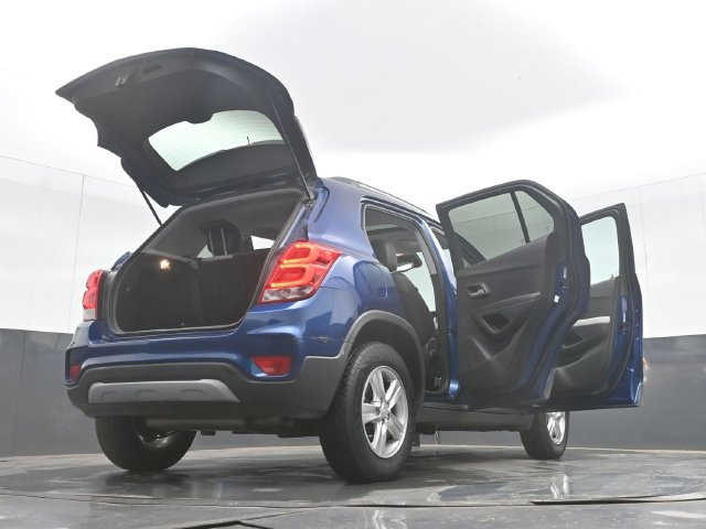 Used 2020 Chevrolet Trax LT w/ Sun & Sound Package AWD/4WD image 52