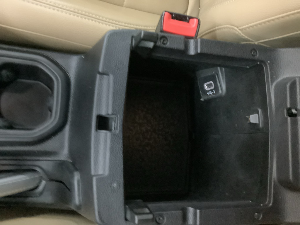 Used 2018 Jeep Wrangler Unlimited Sahara AWD/4WD image 21