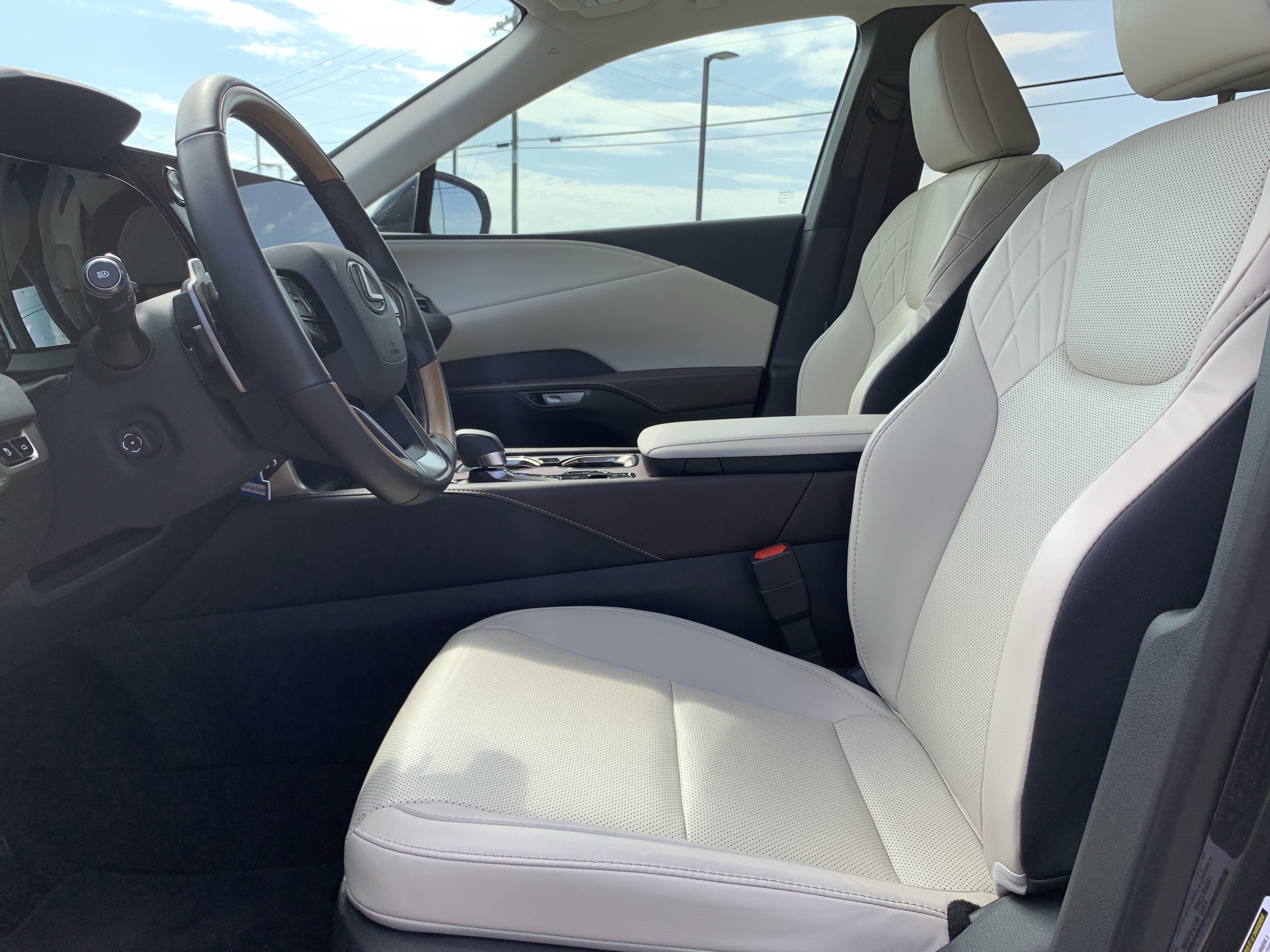 Used 2024 Lexus RX 350 Premium w/ Cold Area Package image 16