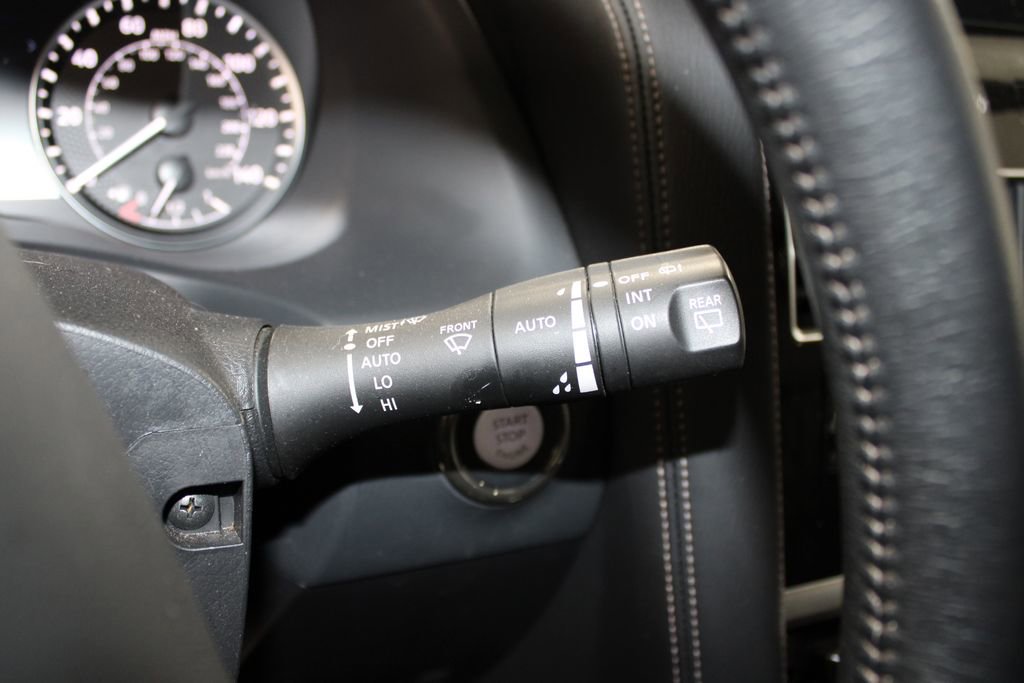 Used 2023 Nissan Armada Platinum w/ Captain's Chairs Package image 28