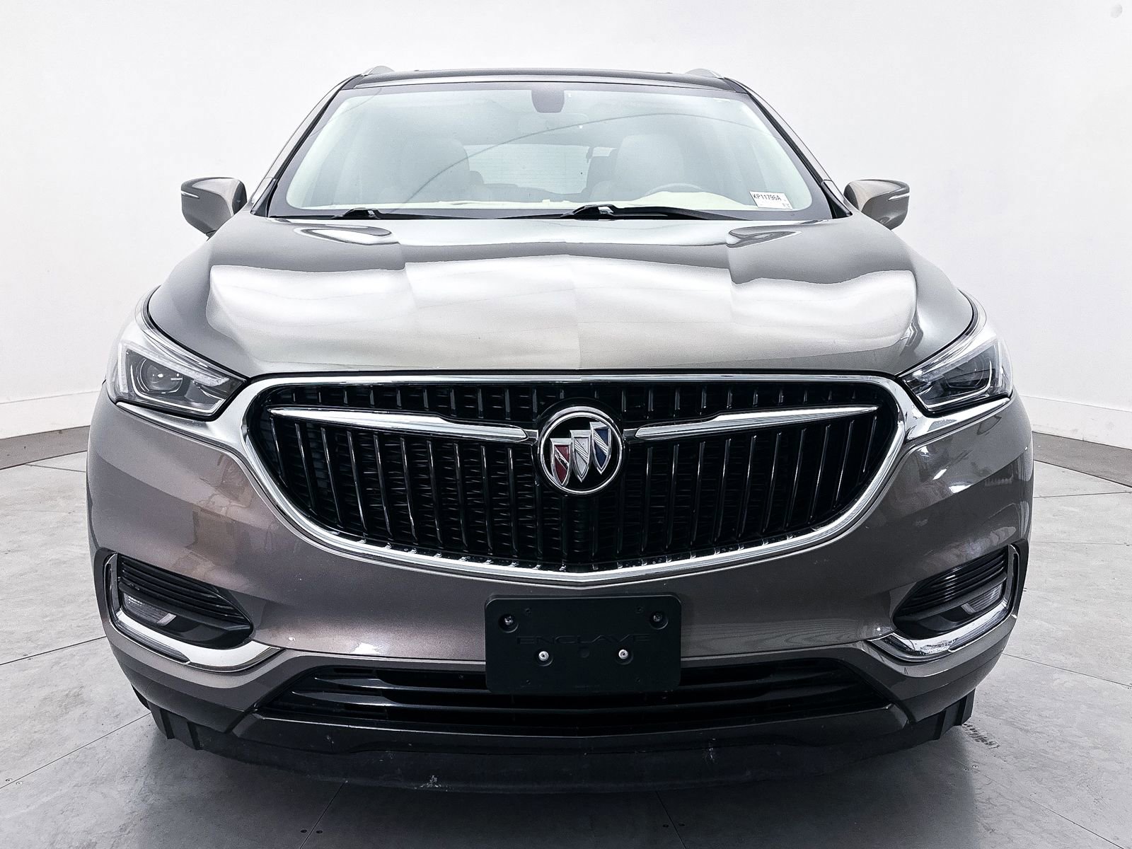 Used 2018 Buick Enclave Essence AWD/4WD image 12