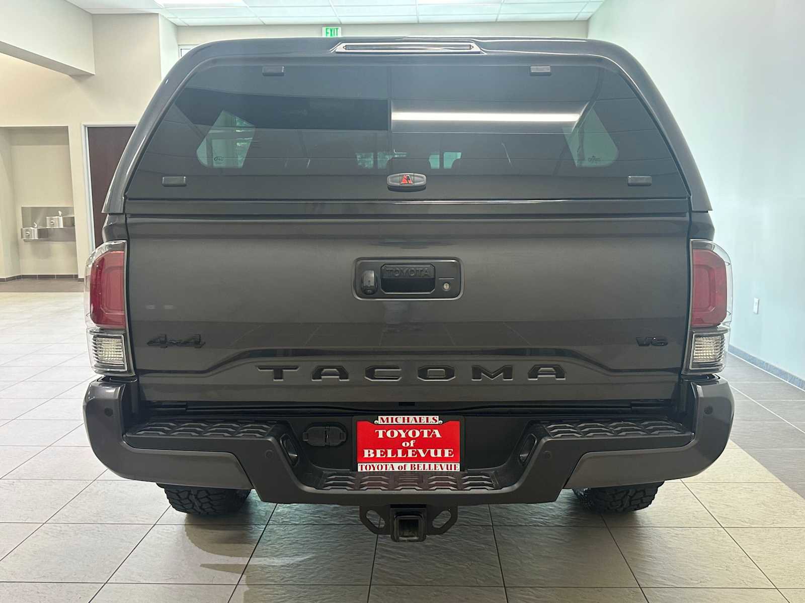 Certified 2021 Toyota Tacoma Limited w/ Nightshade Package AWD/4WD image 5