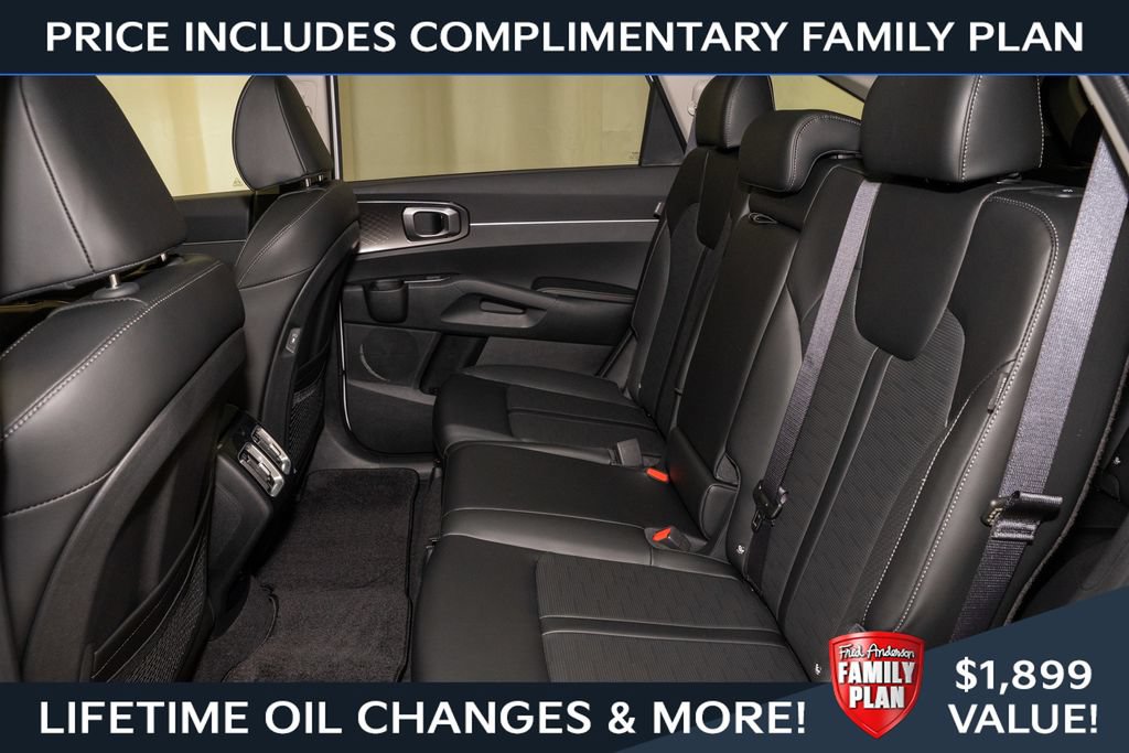 New 2026 Kia Sorento S w/ S Panoramic Sunroof Package FWD image 9