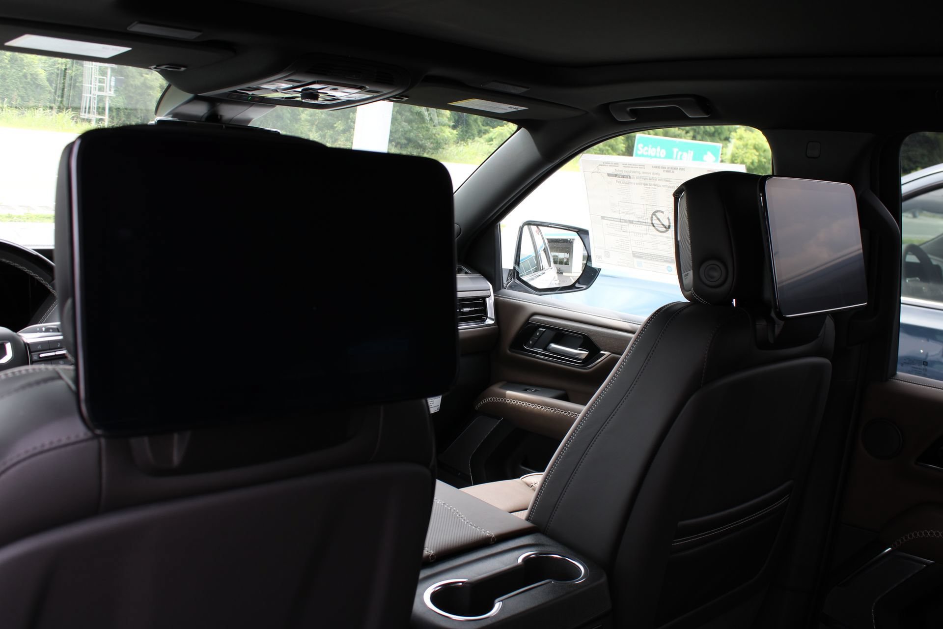 New 2026 GMC Yukon XL Denali Ultimate w/ LPO, Floor Liner Package AWD/4WD image 22
