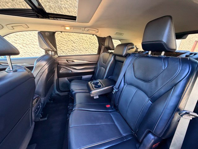 Used 2024 INFINITI QX60 Luxe w/ Vision Package AWD/4WD image 19