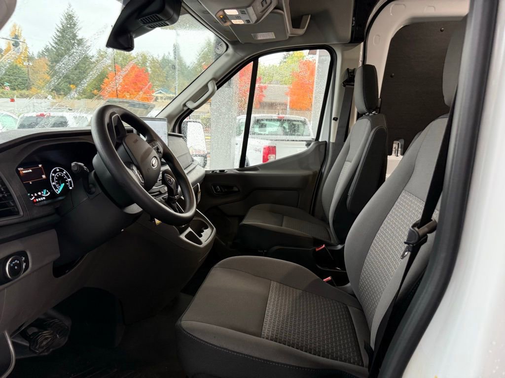 New 2025 Ford Transit 250 148 Medium Roof w/ Load Area Protection Package image 15