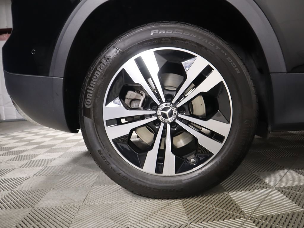 Certified 2025 Mercedes-Benz GLB 250 image 33