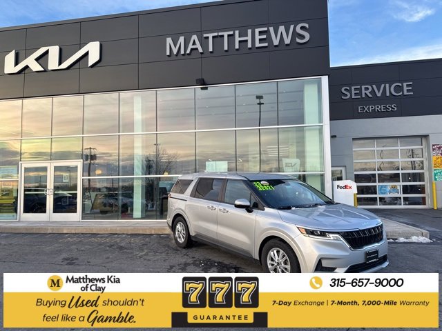 Certified 2023 Kia Carnival LX image 1