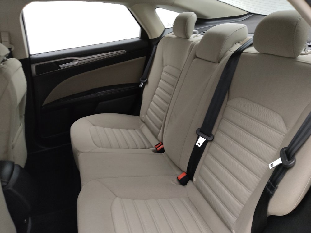 Used 2017 Ford Fusion S image 18