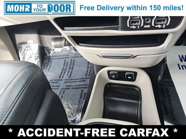 Used 2021 Chrysler Pacifica Touring-L image 29