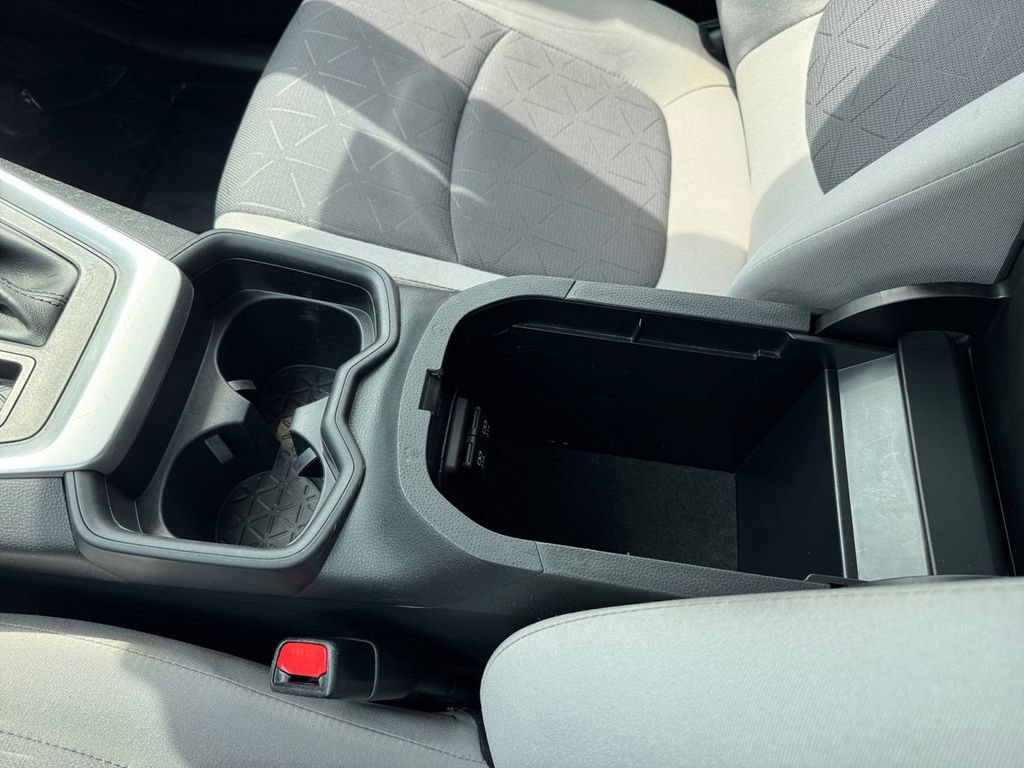 Certified 2019 Toyota RAV4 XLE w/ Convenience Package AWD/4WD image 28