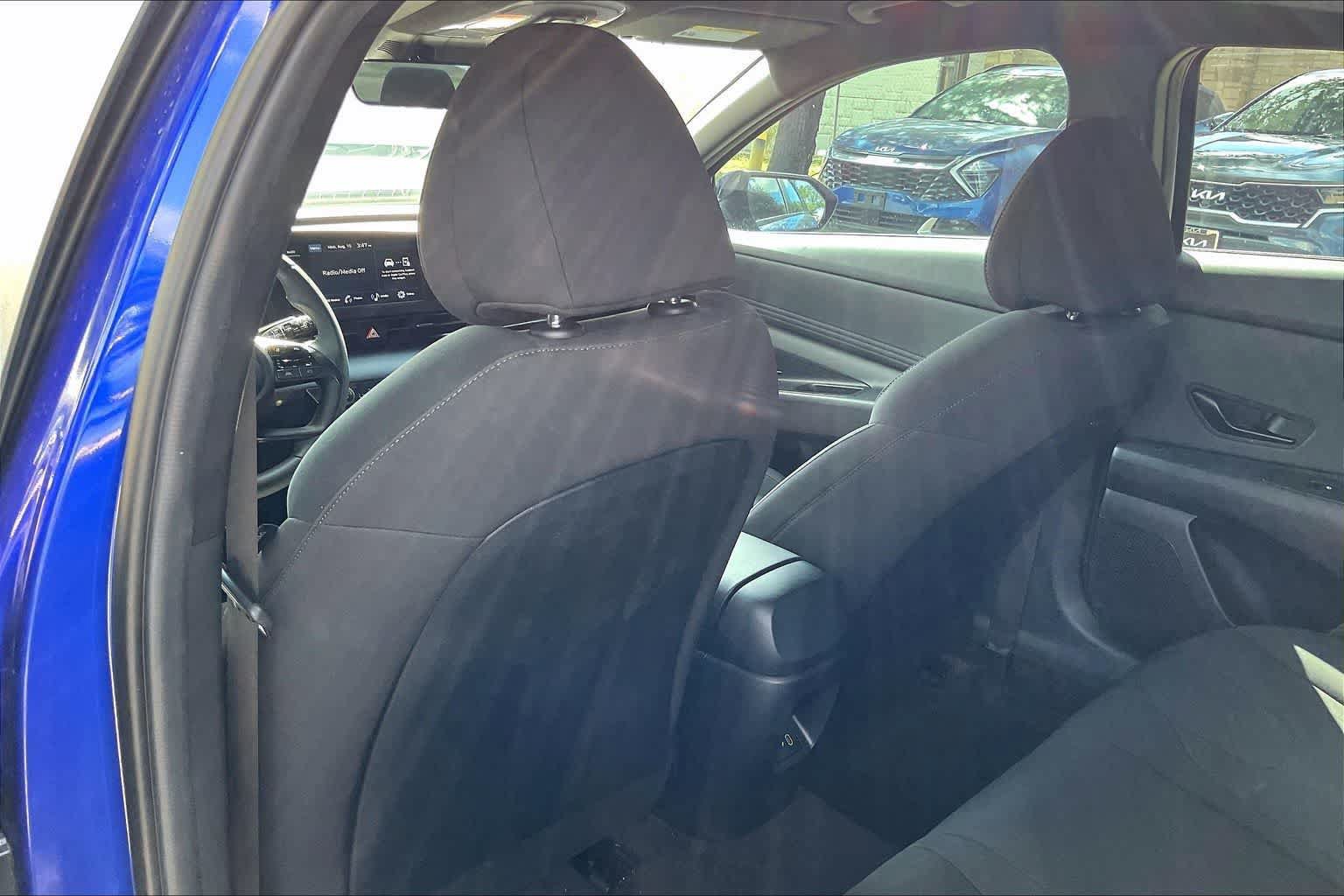 Used 2025 Hyundai Elantra Sport FWD image 10