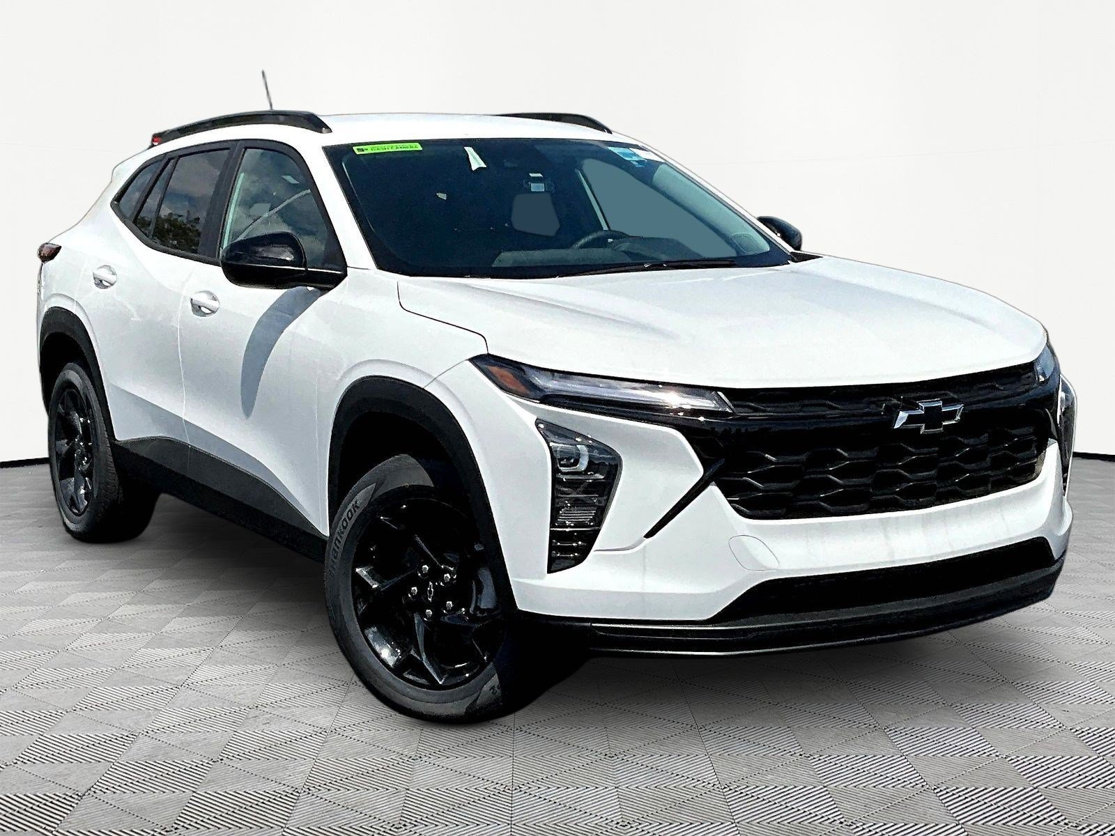 New 2026 Chevrolet Trax LT w/ Driver Confidence Package FWD image 3