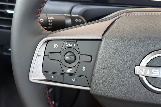 New 2027 Nissan Sentra SR w/ Floor Mat Package FWD image 25