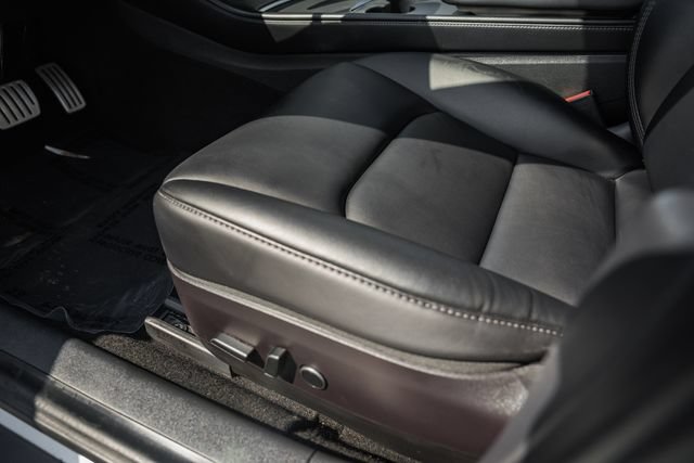 Used 2022 Tesla Model 3 Performance AWD/4WD image 32