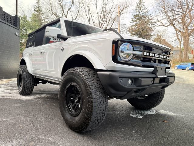 Used 2022 Ford Bronco Outer Banks image 11