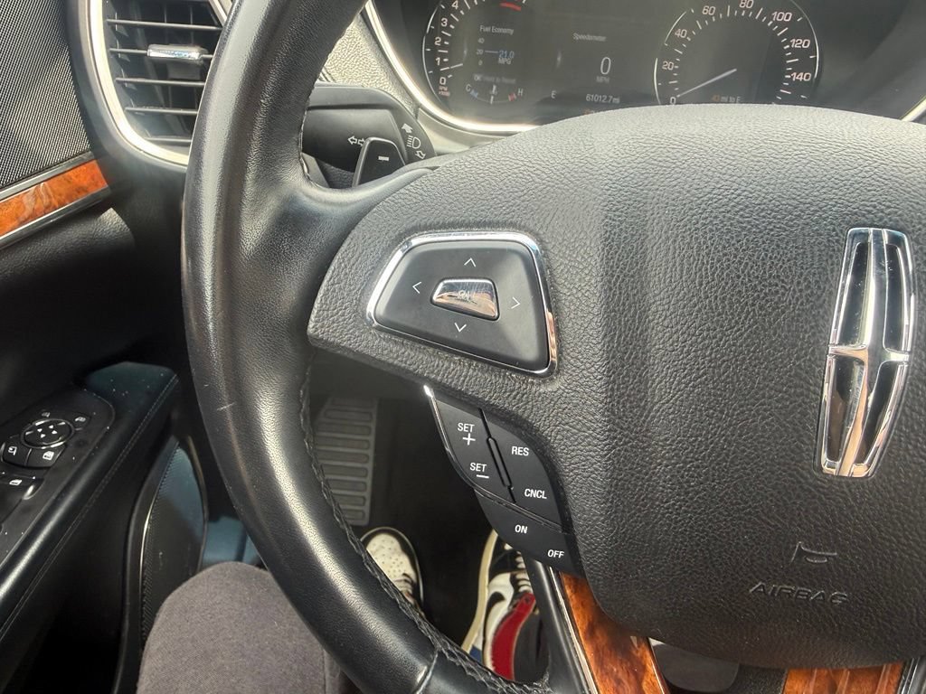 Used 2018 Lincoln MKX Reserve FWD image 18
