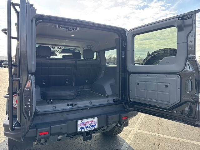 Used 2024 INEOS Grenadier Fieldmaster Edition image 29