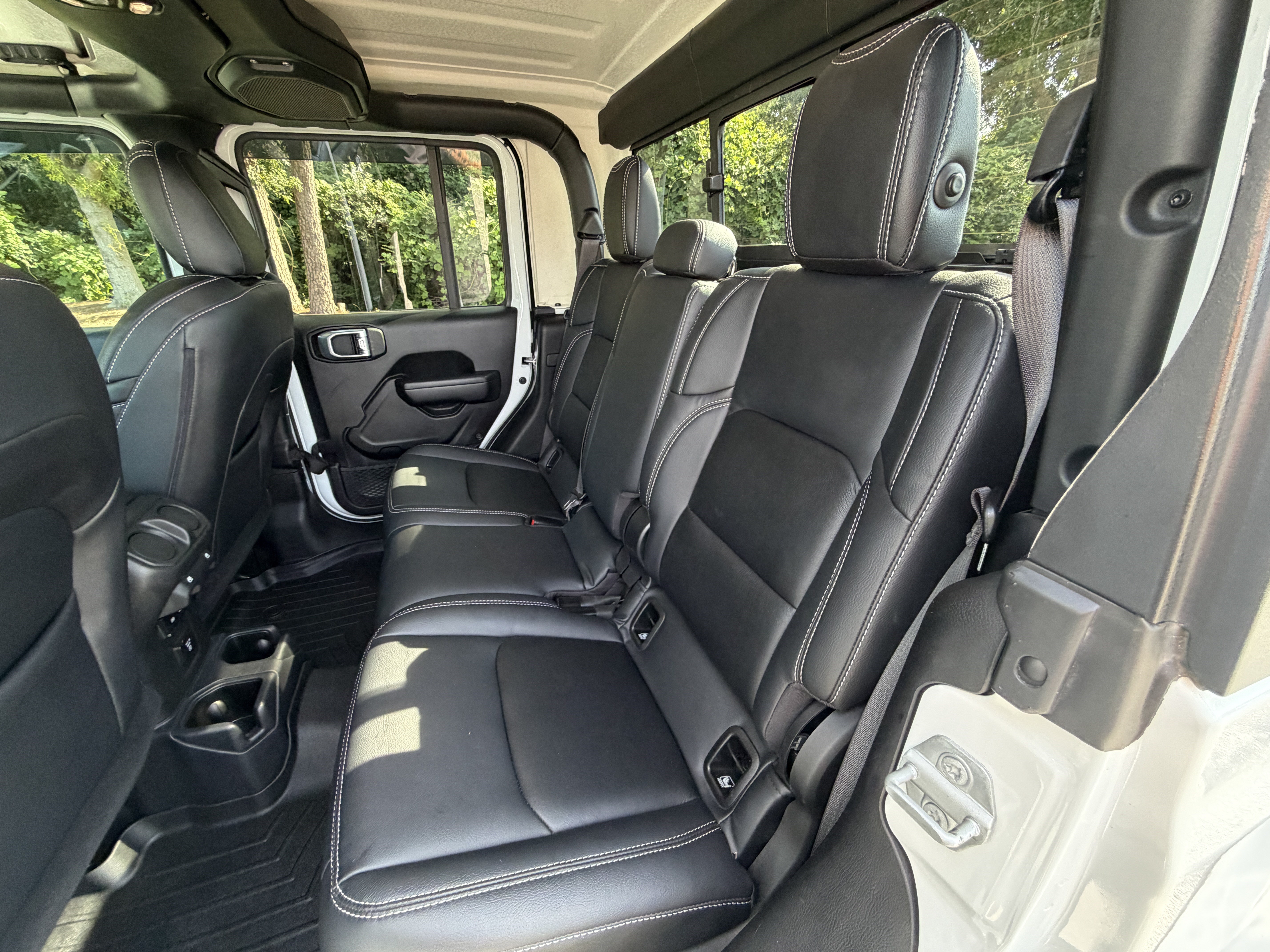 Used 2021 Jeep Gladiator Sport AWD/4WD image 14