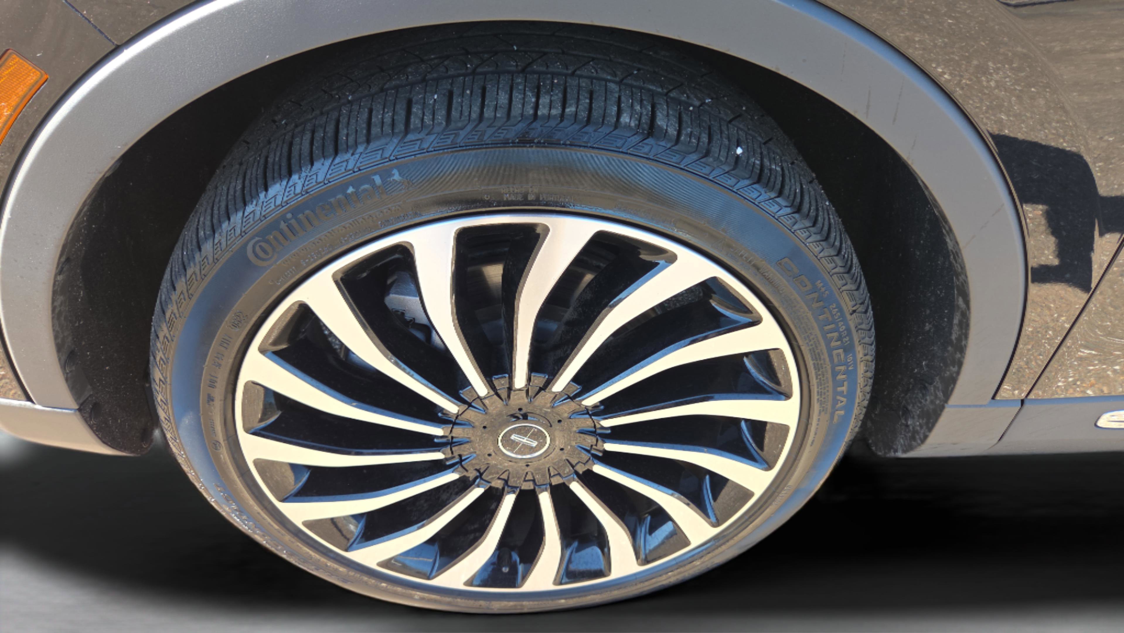 Used 2022 Lincoln Nautilus Black Label w/ Cargo Utility Package image 33