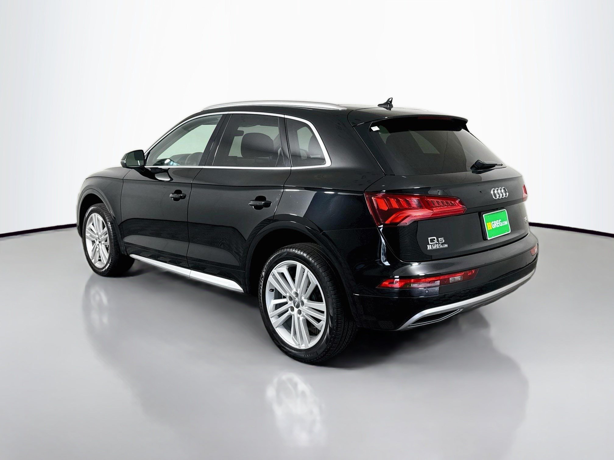 Used 2018 Audi Q5 2.0T Premium Plus w/ Premium Plus Package AWD/4WD image 7
