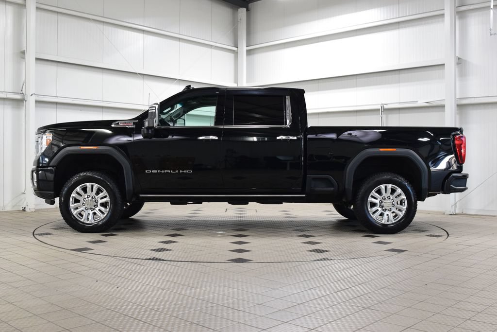 Used 2023 GMC Sierra 3500 Denali AWD/4WD image 4