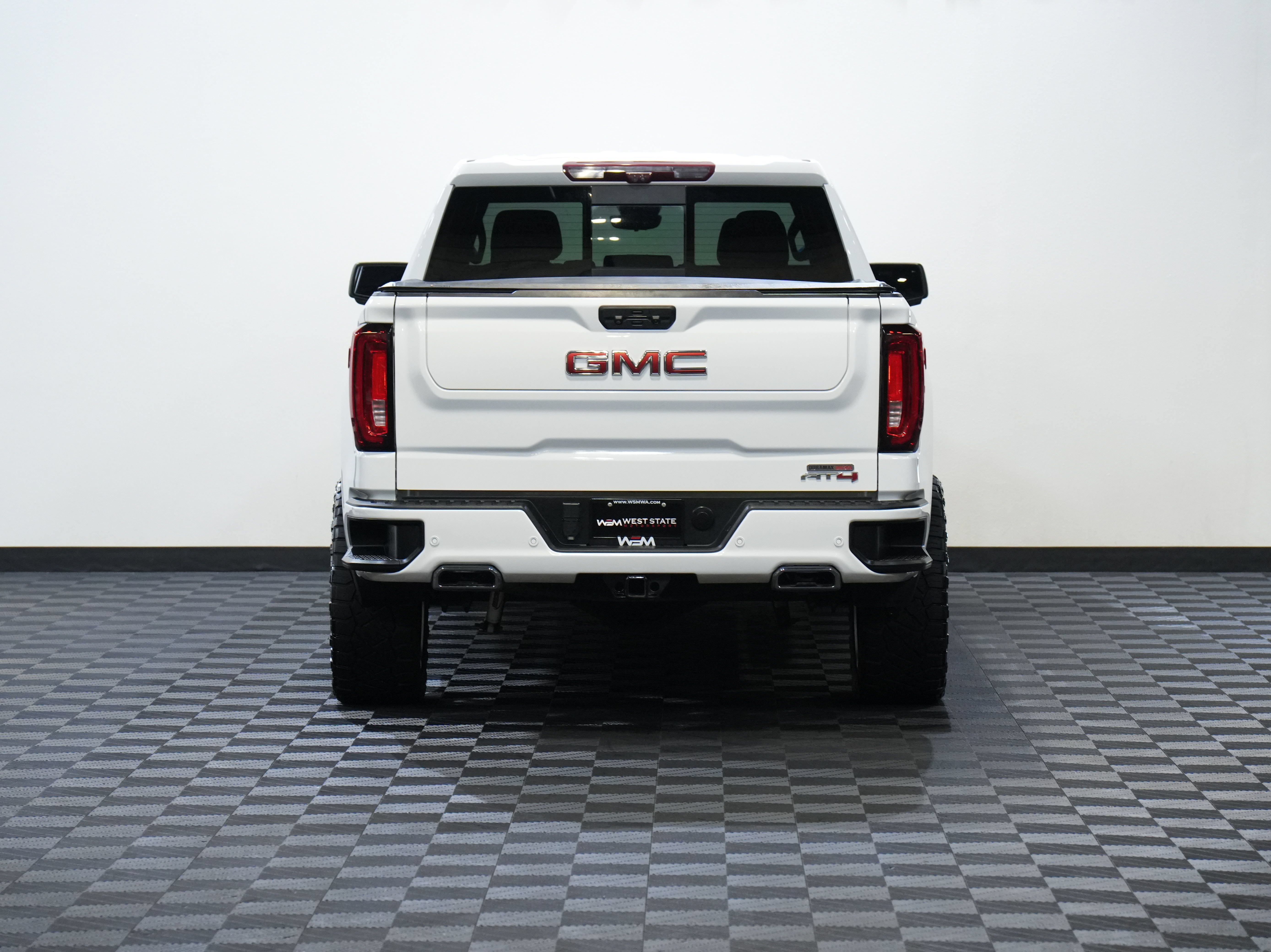 Used 2022 GMC Sierra 1500 AT4 w/ AT4 Premium Package AWD/4WD image 7