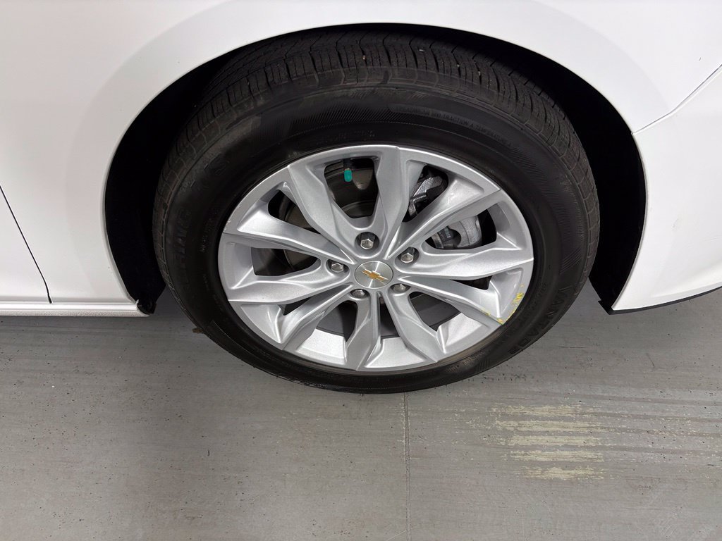 Used 2024 Chevrolet Malibu LT FWD image 12