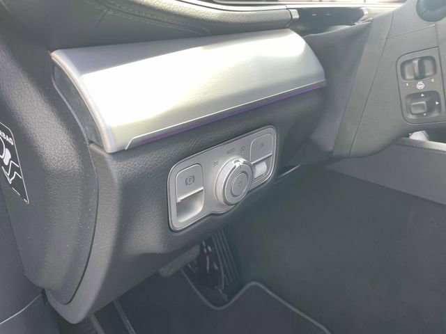 Used 2024 Mercedes-Benz GLS 450 4MATIC image 30