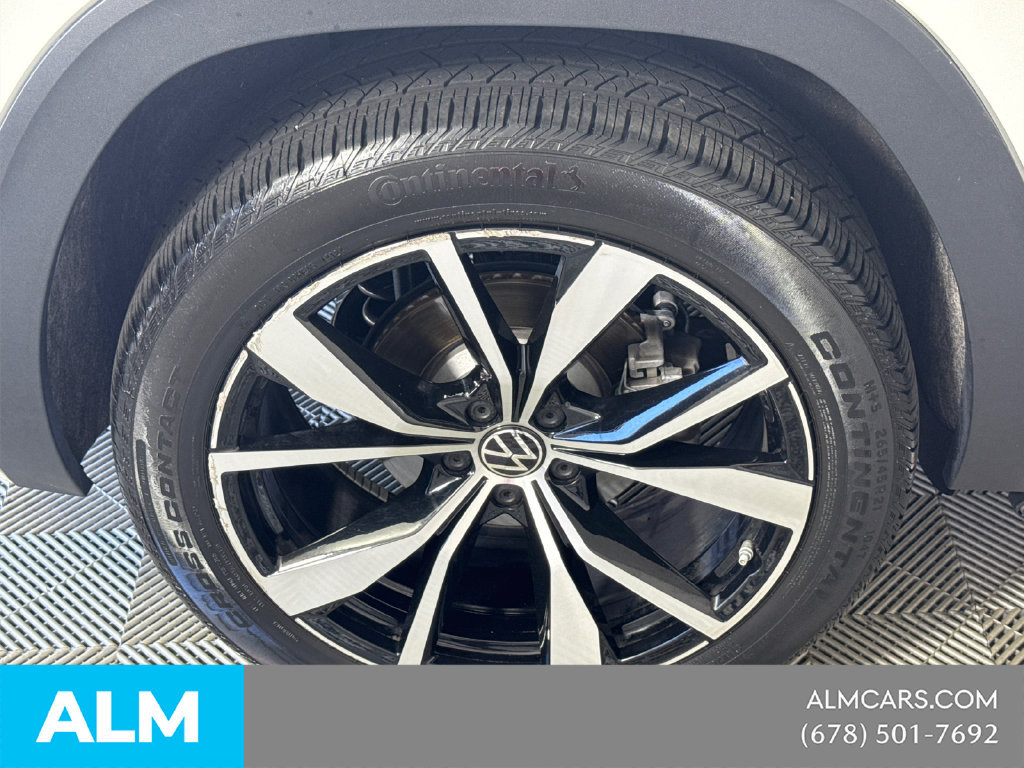 Used 2025 Volkswagen Atlas Cross Sport SEL Premium R-Line AWD/4WD image 20