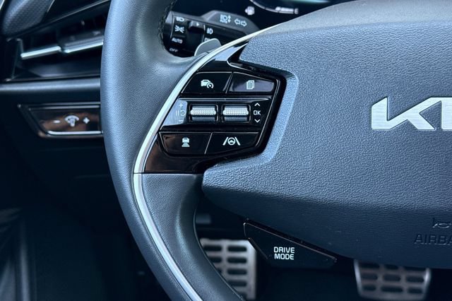 Certified 2025 Kia Niro EX Touring FWD image 31
