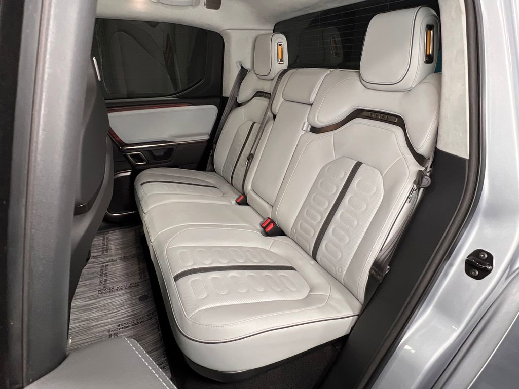 Used 2024 Rivian R1T Adventure AWD/4WD image 16