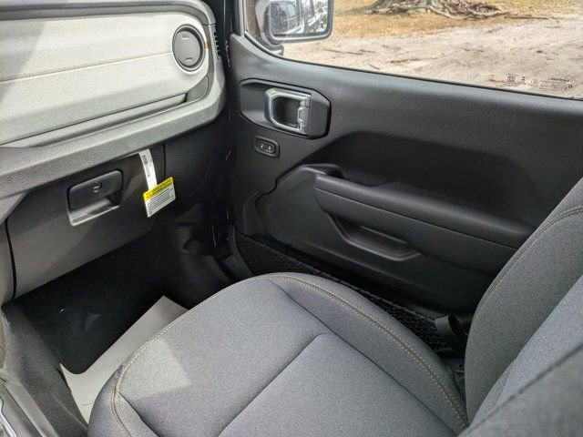 New 2026 Jeep Gladiator Sport image 15